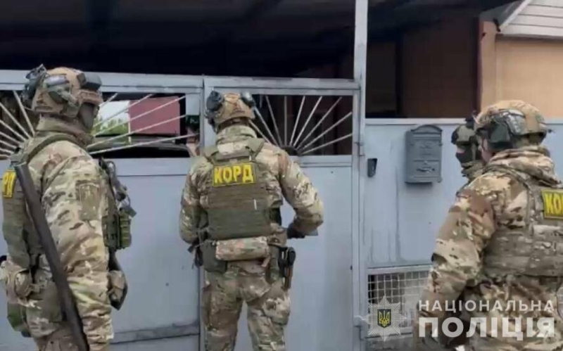 У мешканця Запоріжжя вилучили понад 2 кілограми наркотичних речовин